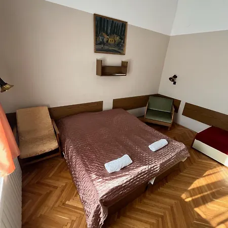 Kiss Πανσιόν 3*